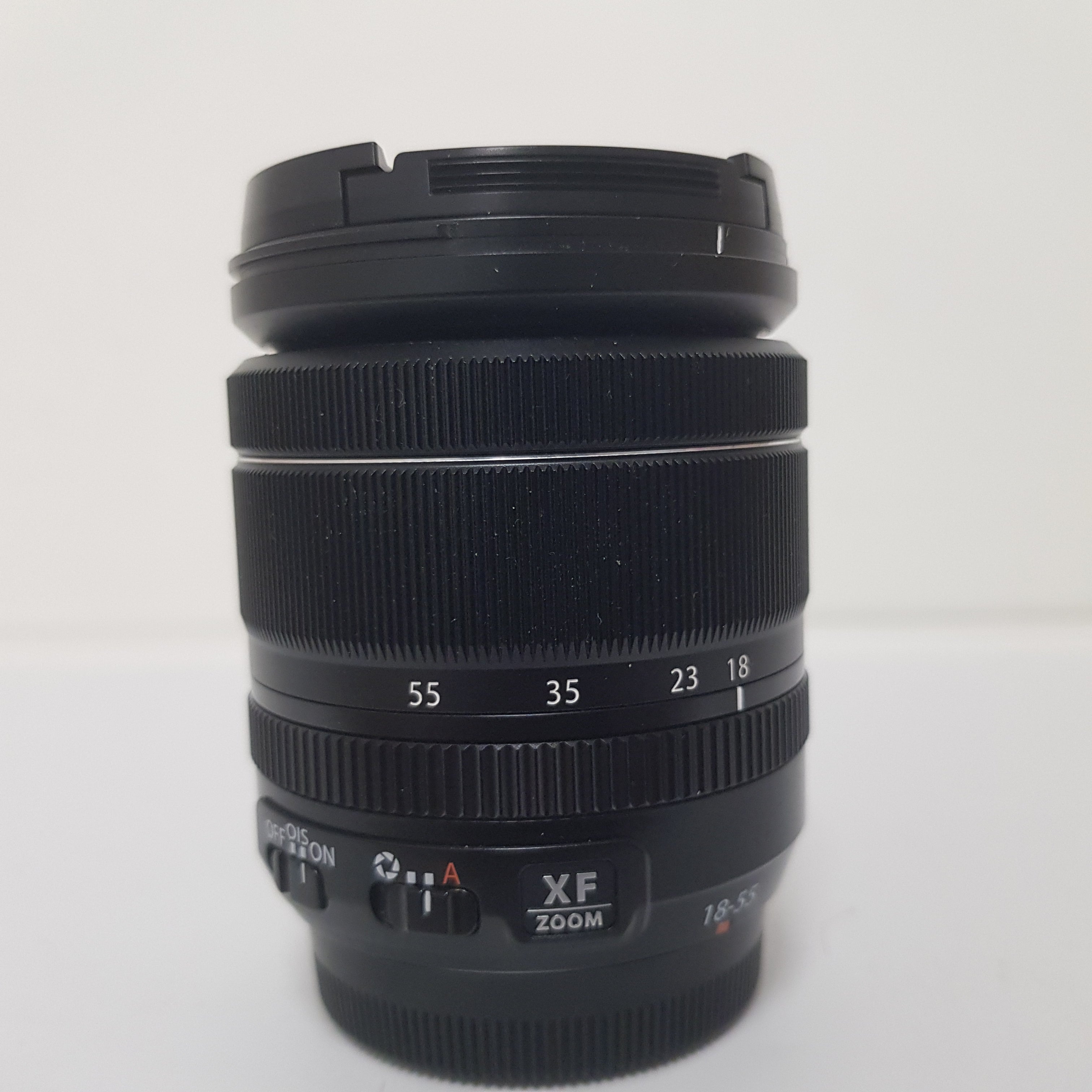 Obiettivo FUJIFILM XF 18-55mm 1:2.8-4 R LM OIS usato