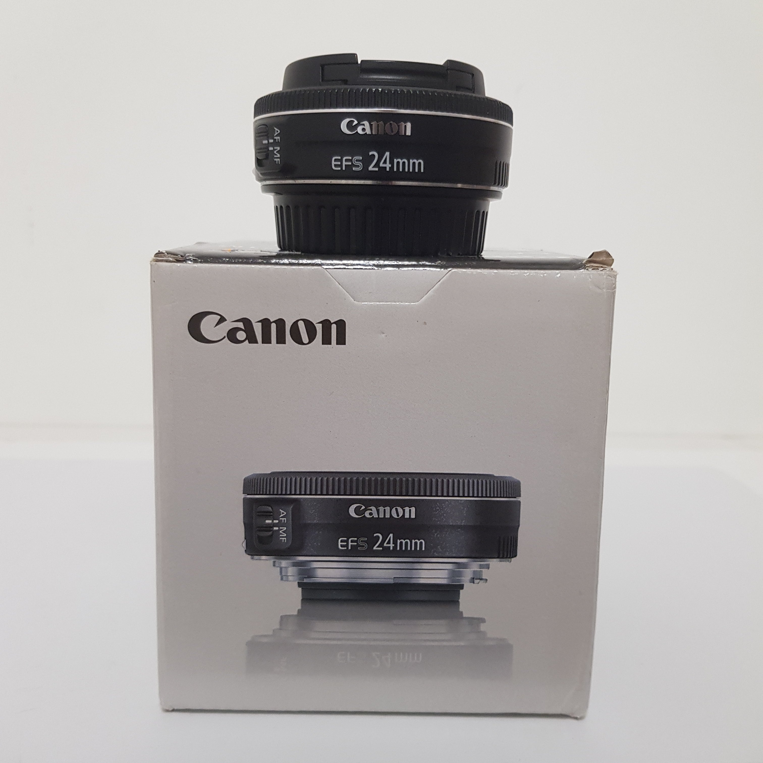Obiettivo Canon EF-S 24mm 1:2.8 STM usato