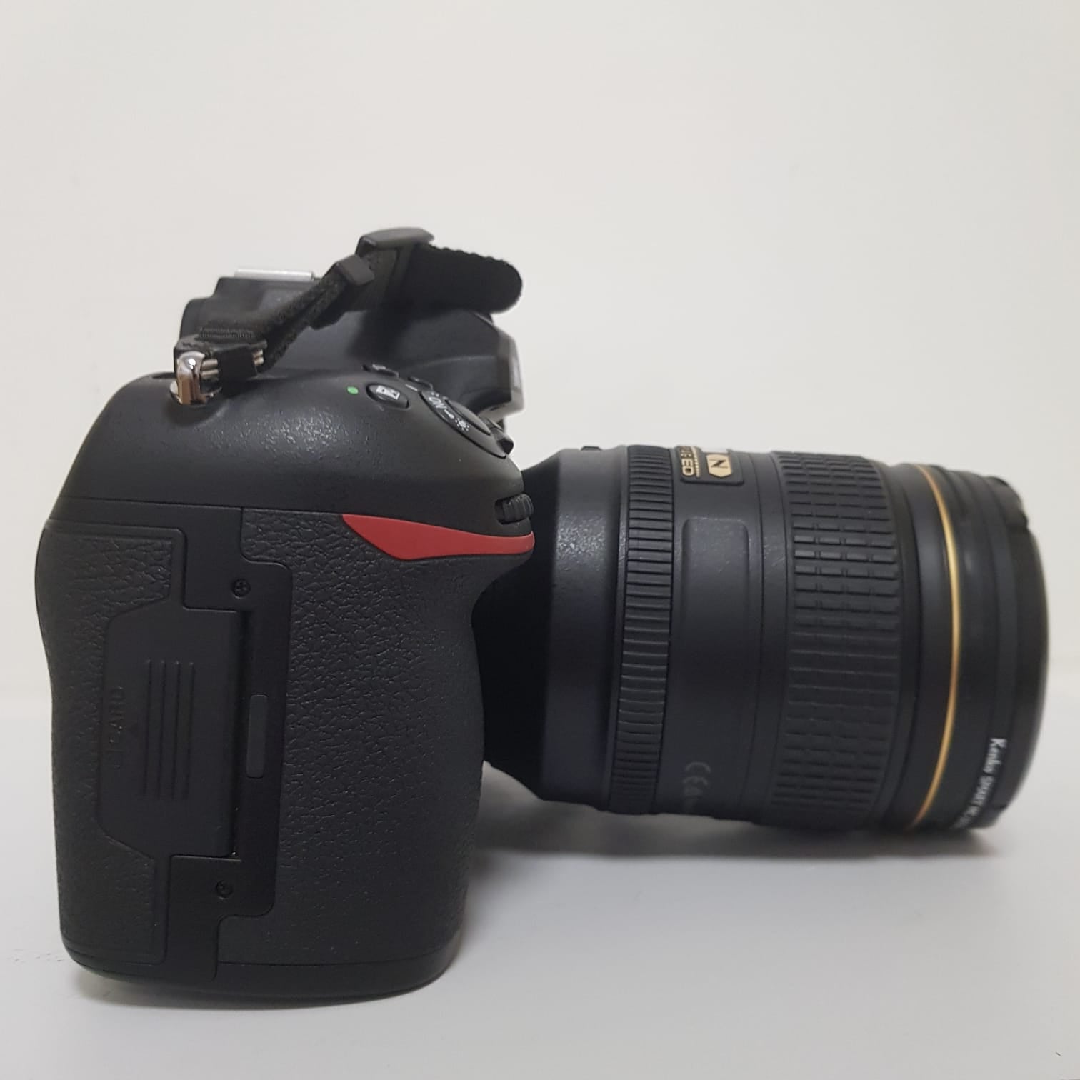 Reflex Nikon D850 + 24-120 1:4 G ED usato