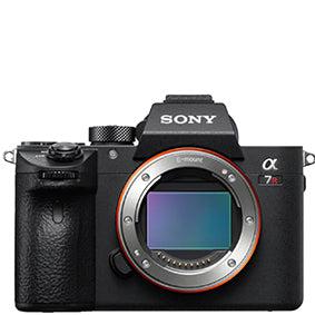 Sony a7RIII Body- Garanzia Sony Italia - Cine Sud è da 47 anni sul mercato! ILCE7RM3AB