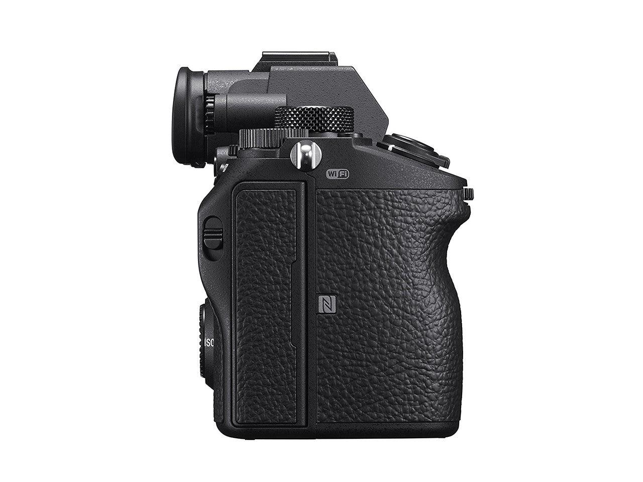 Sony a7III + FE 28-70mm F3.5-5.6 OSS 7m3 Garanzia Sony Italia 2+1 - Cine Sud è da 48 anni sul mercato! ILCE7M3KB