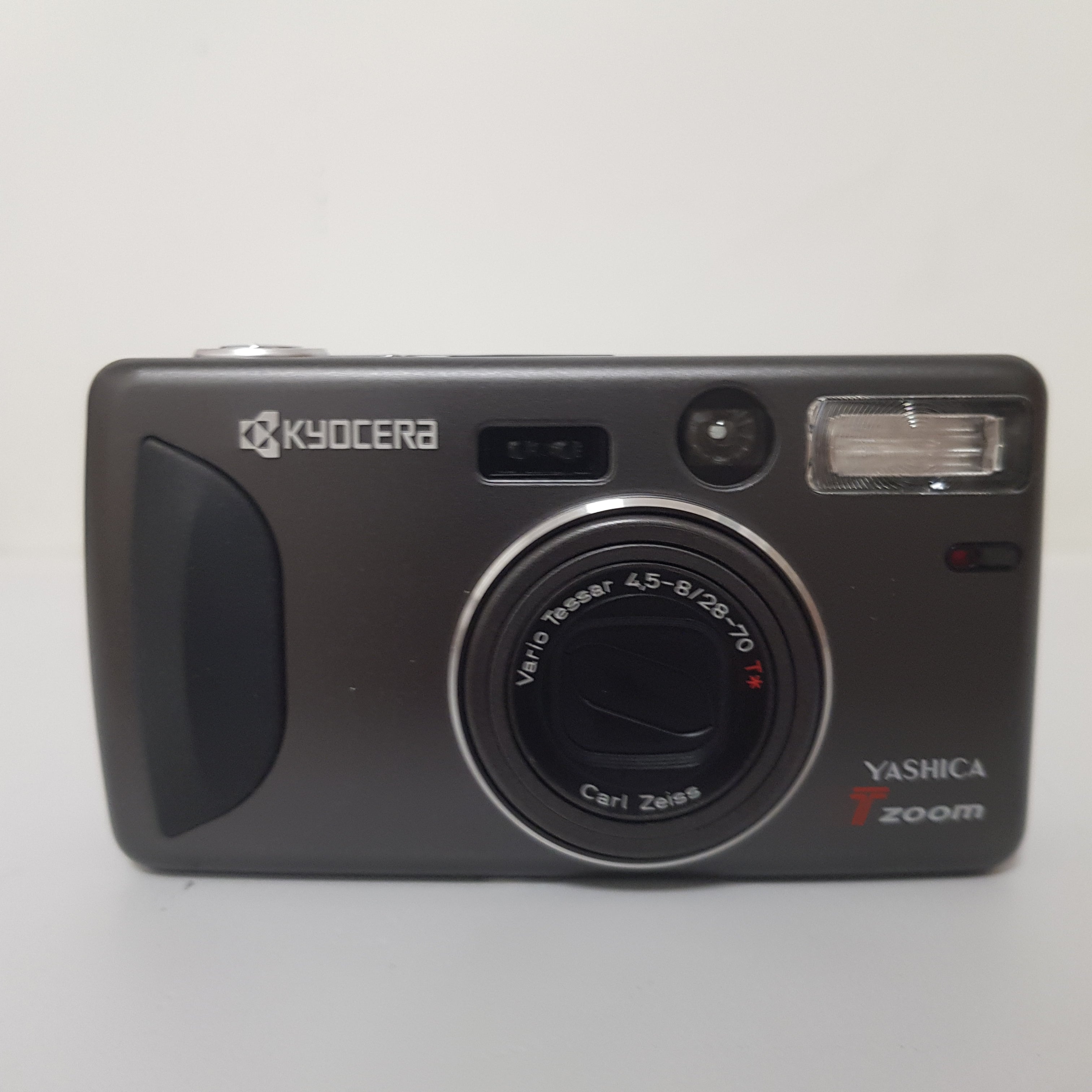 Compatta Kyocera Yashica analogica Tzoom usata