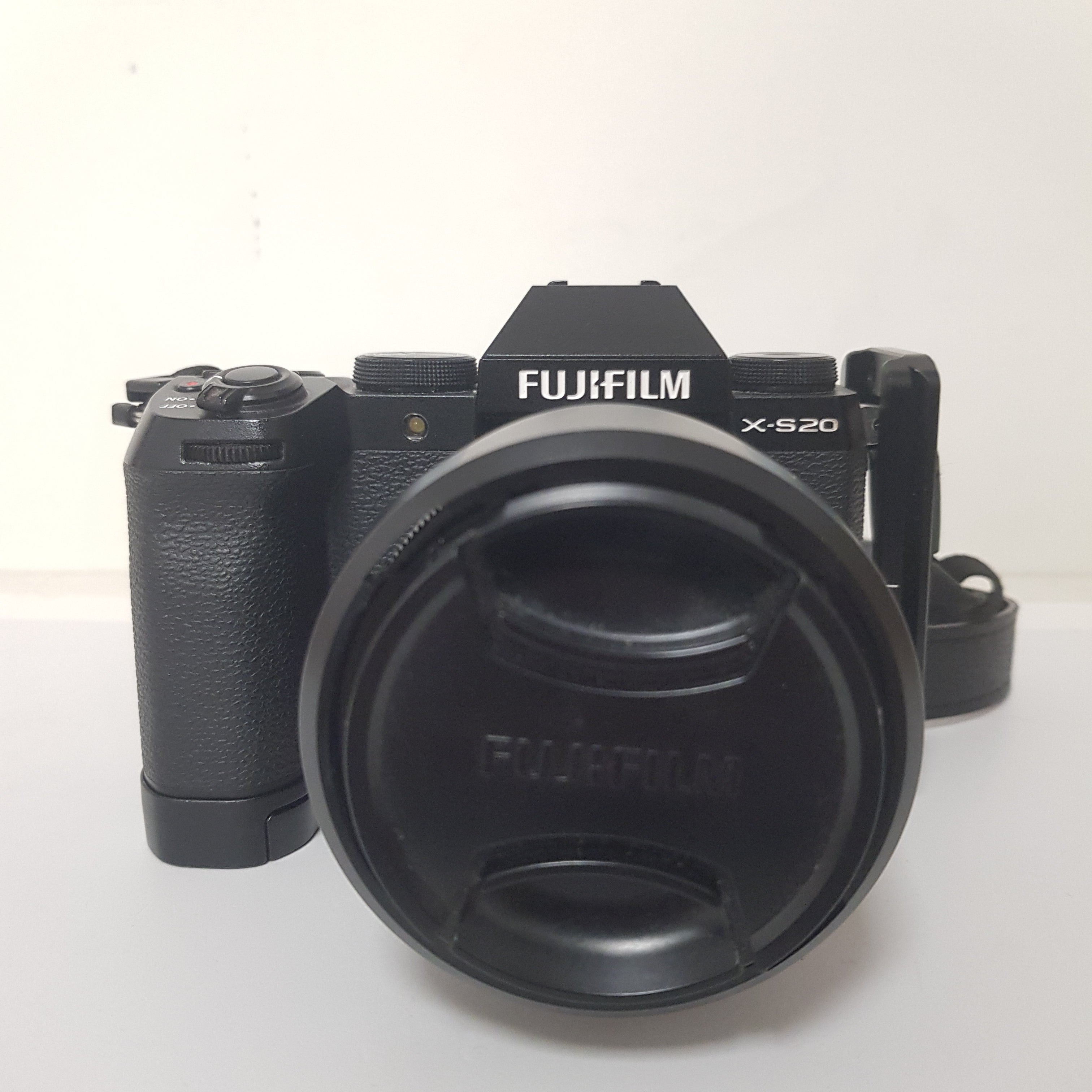 Fotocamera Fujifilm X-S20 +18-55 1:2.8-4 R LM OIS usato