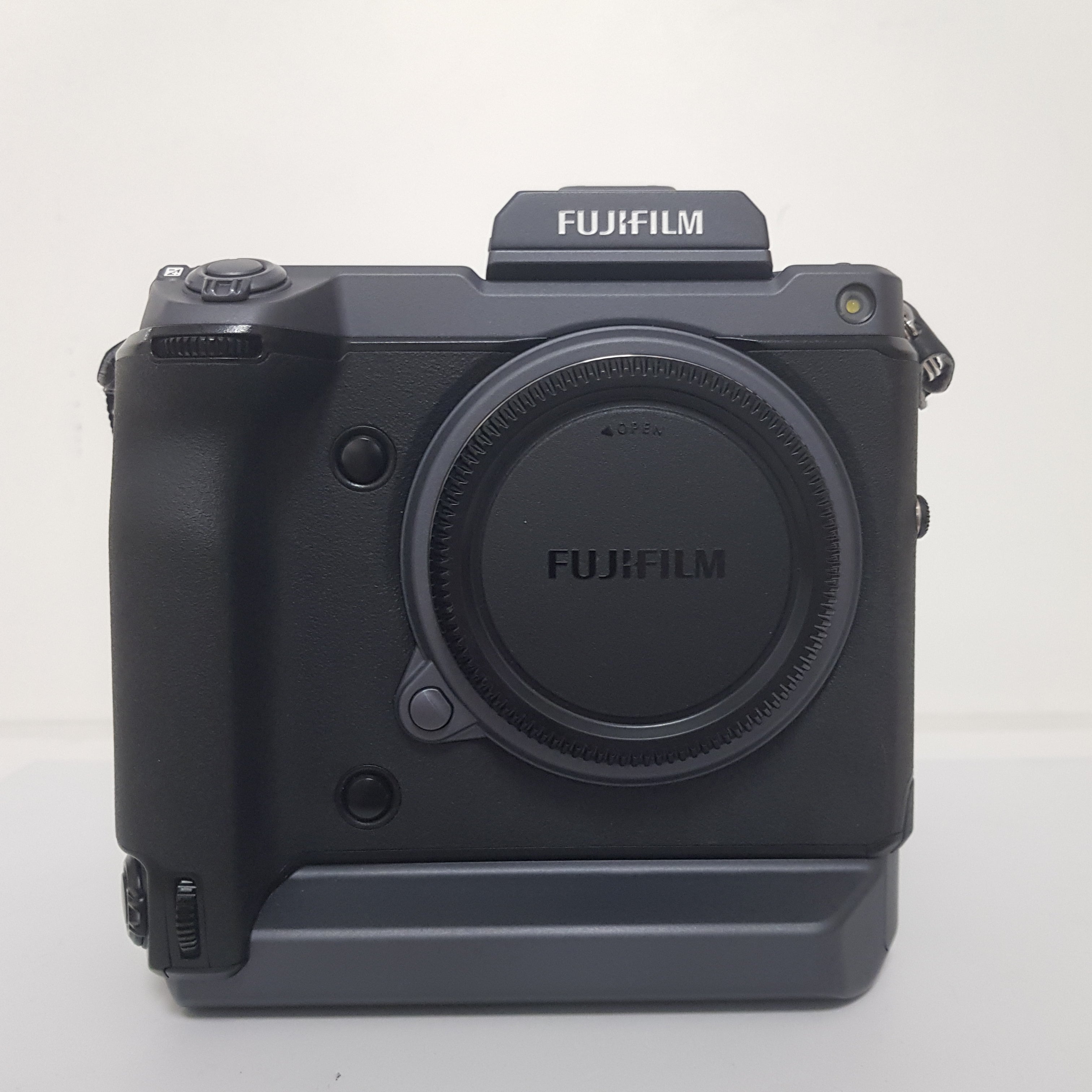 Mirrorless GFX 100 Fujifilm usato