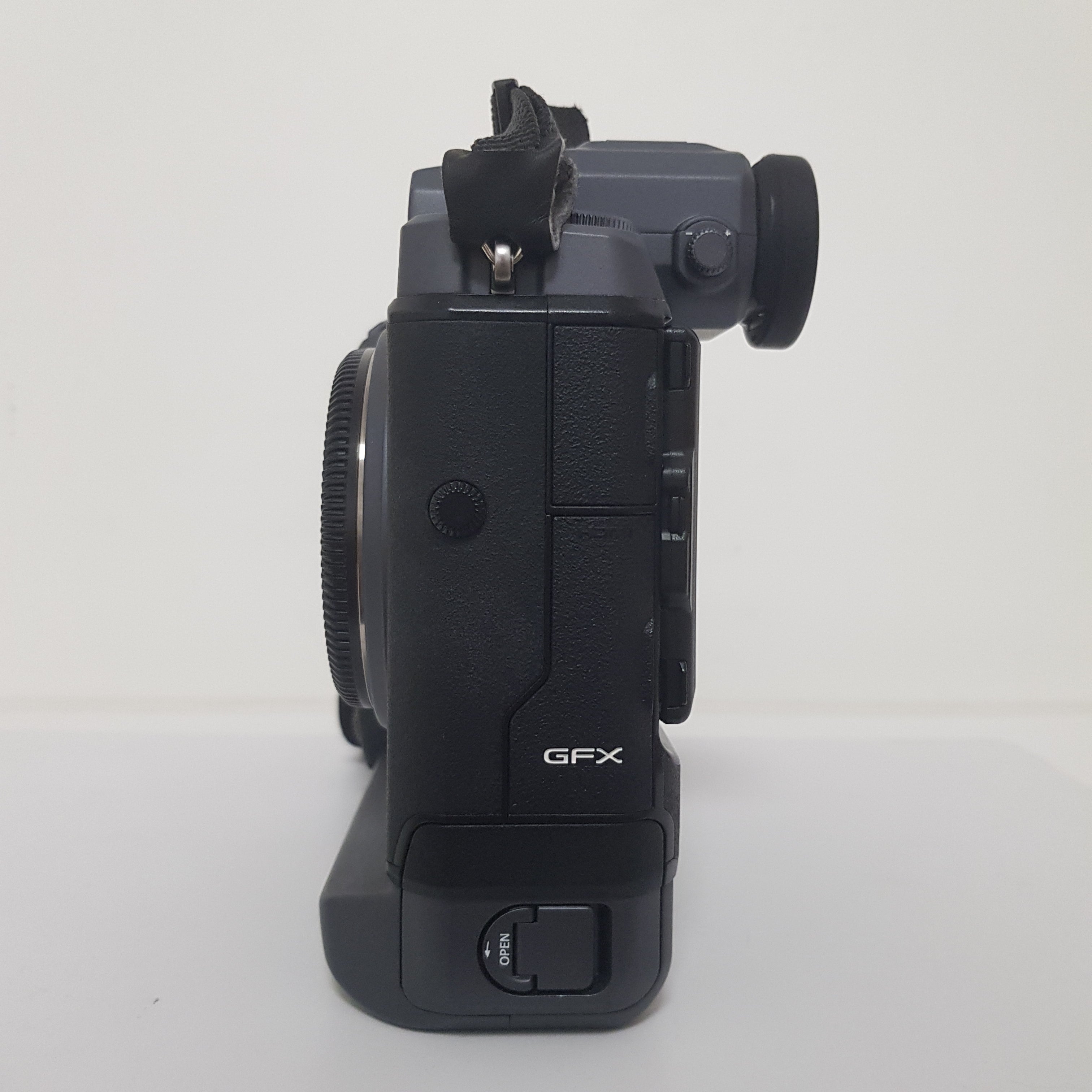 Mirrorless GFX 100 Fujifilm usato