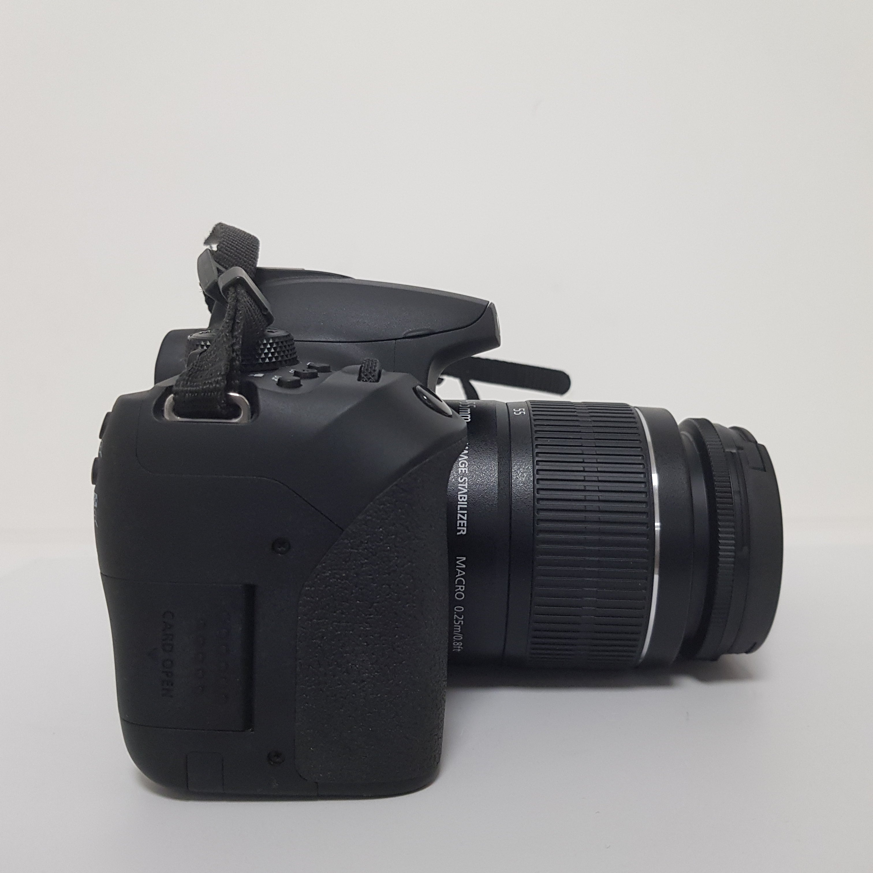 Reflex Canon Eos 850d + 18-55mm 1:3.5-5.6 IS II usato