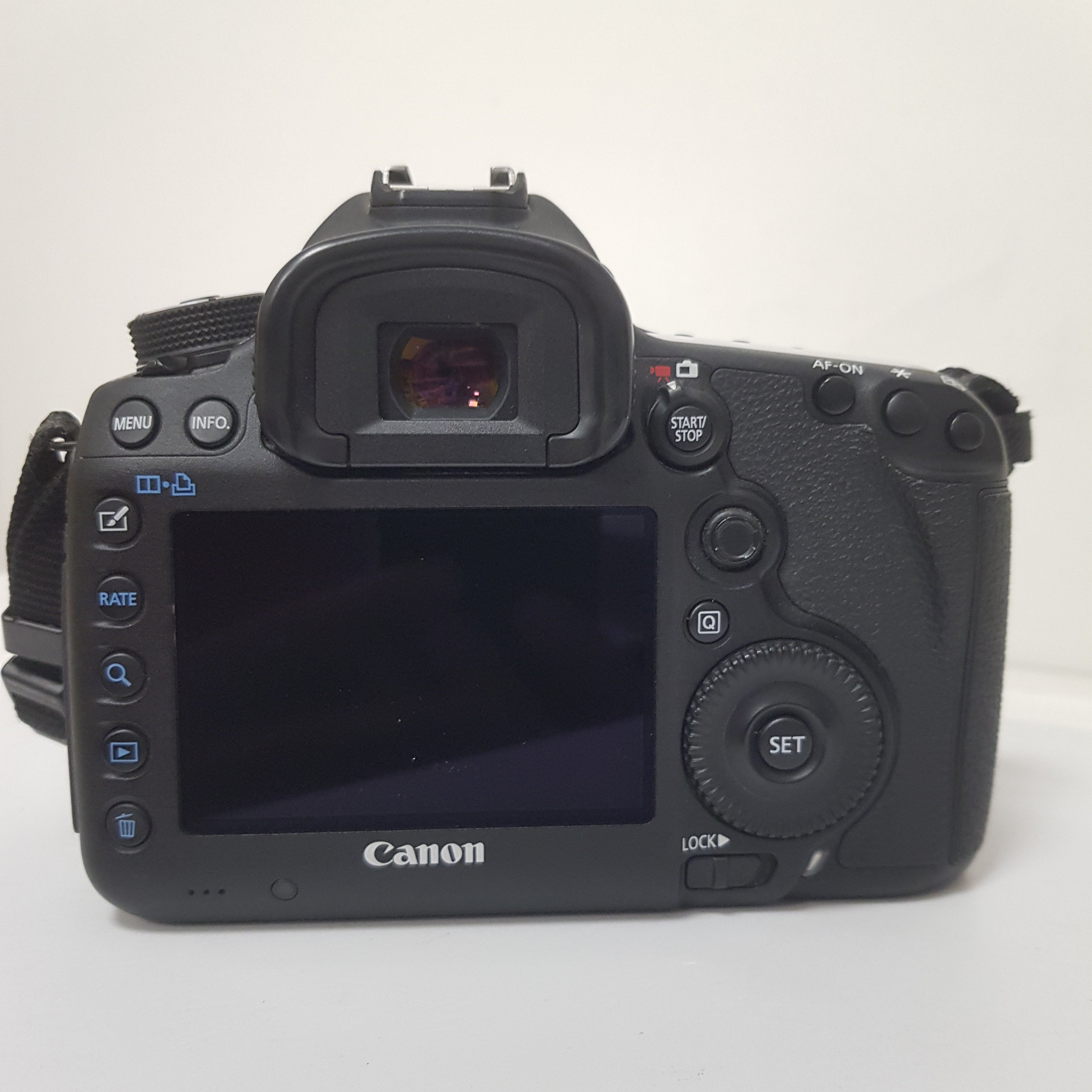 Reflex Canon 5D Mark III body usato