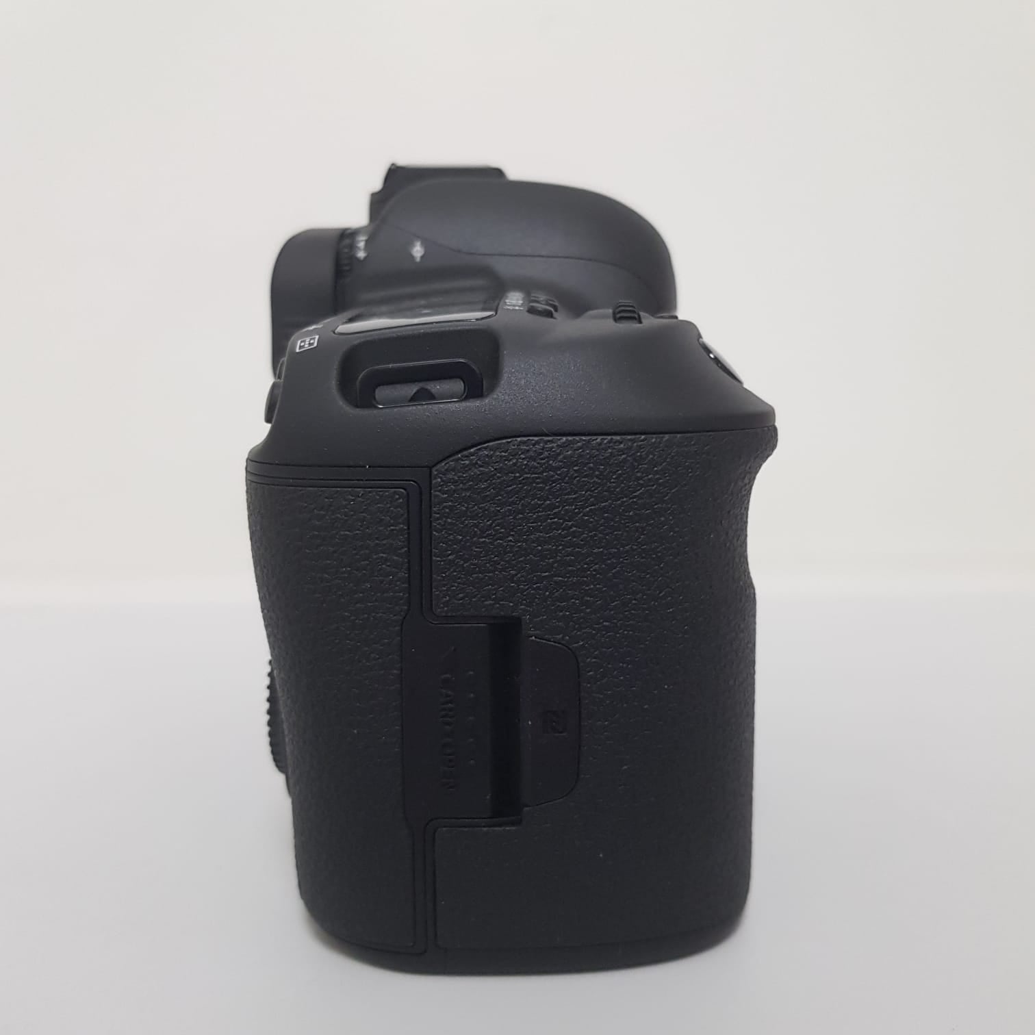 Reflex Canon eos 5D Marck IV body usato