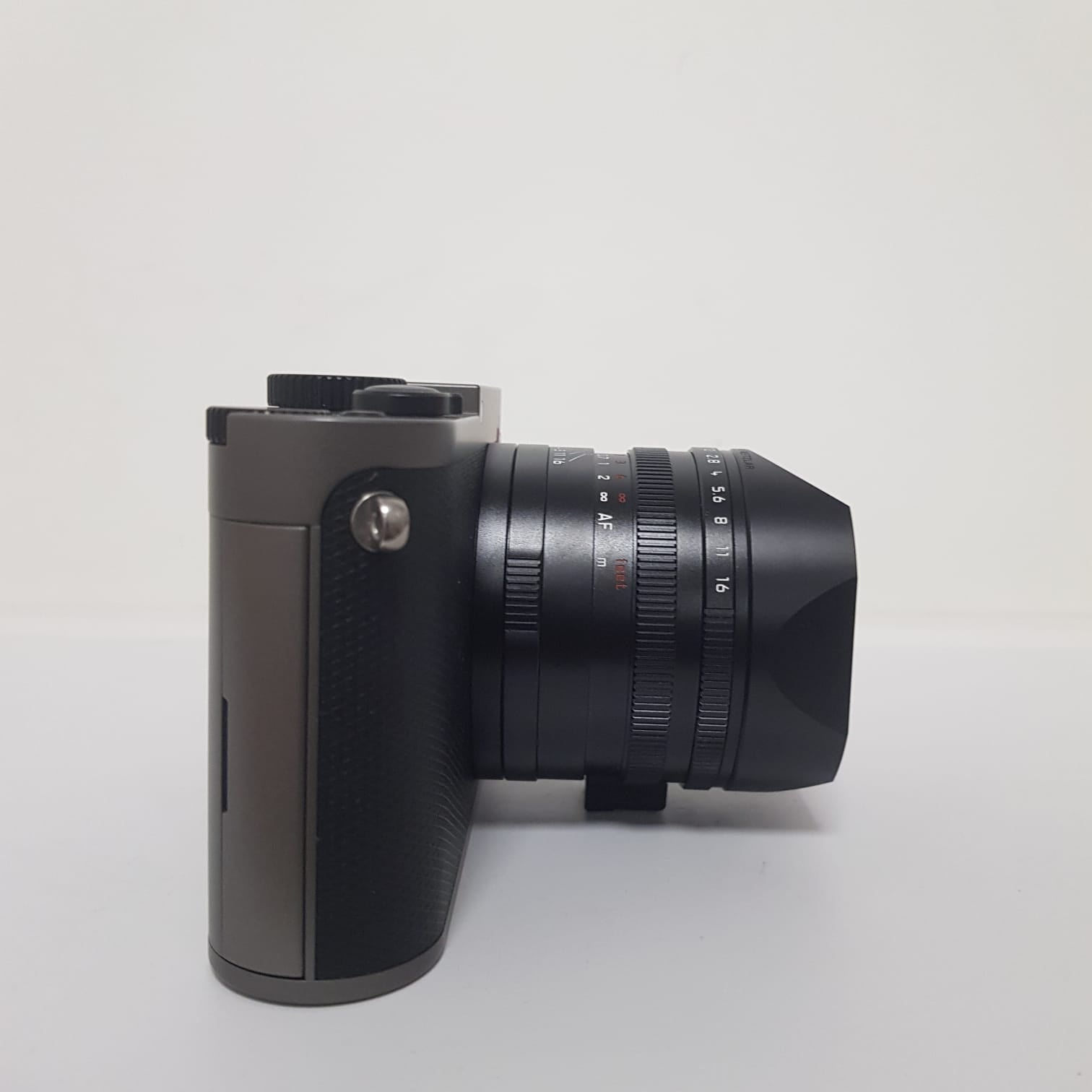 Mirrorless Leica Q usato