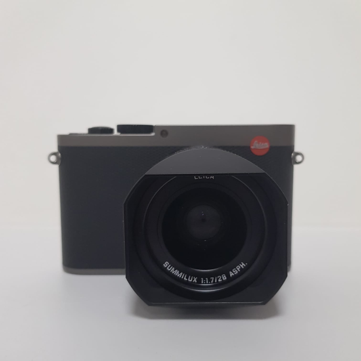 Mirrorless Leica Q usato