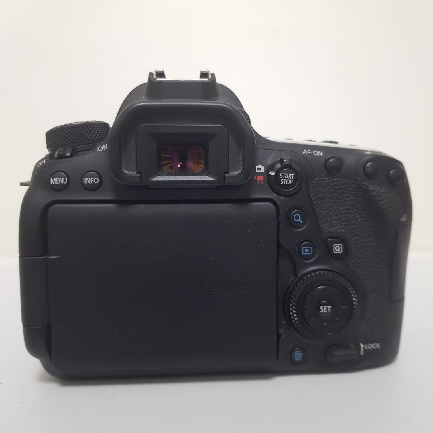 Reflex Canon EOS 6D Mark II body usato