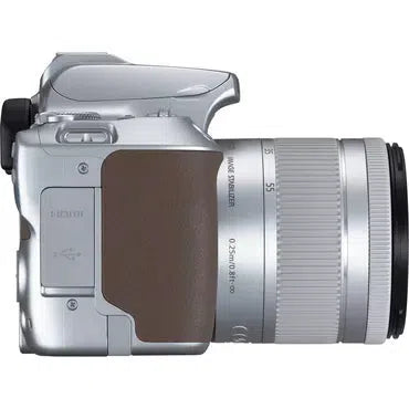 Canon EOS 250D + EF-S 18-55mm IS STM - Garanzia Canon Italia - Cine Sud è da 48 anni sul mercato!