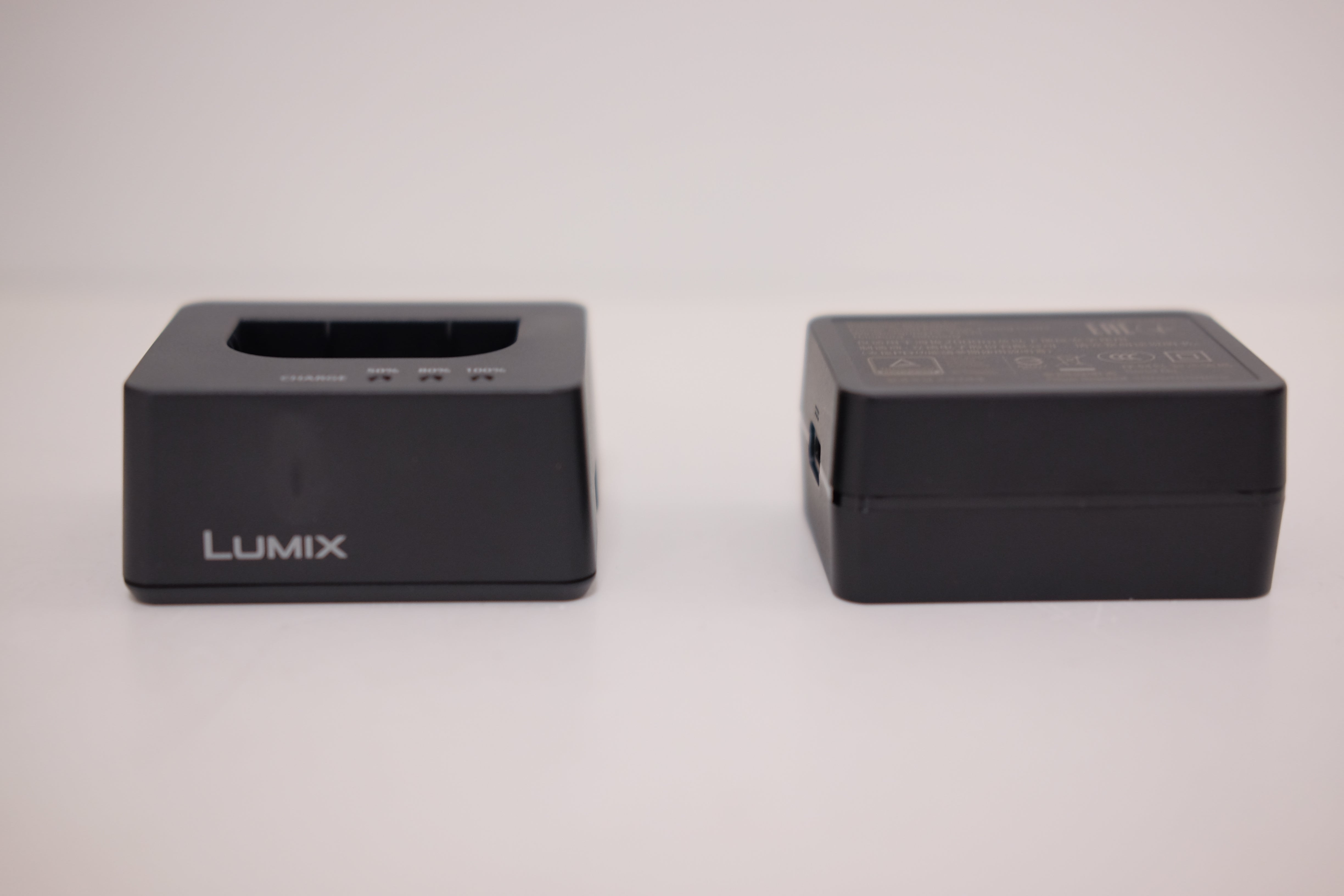 Caricabatterie DMW-BTC15 Originale per Lumix S5 DMW-BLK22
