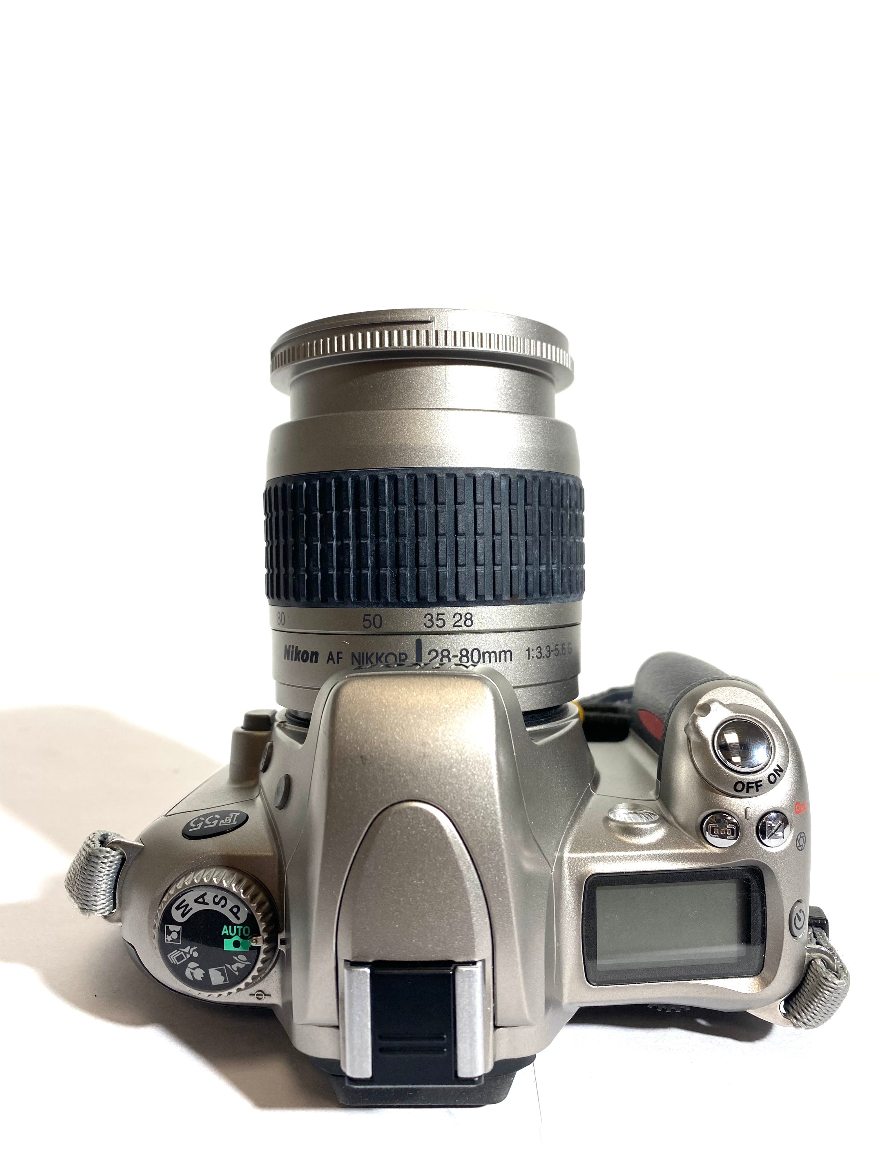 Nikon F55 + 28/80mm 1:3.3-5.6 G usato