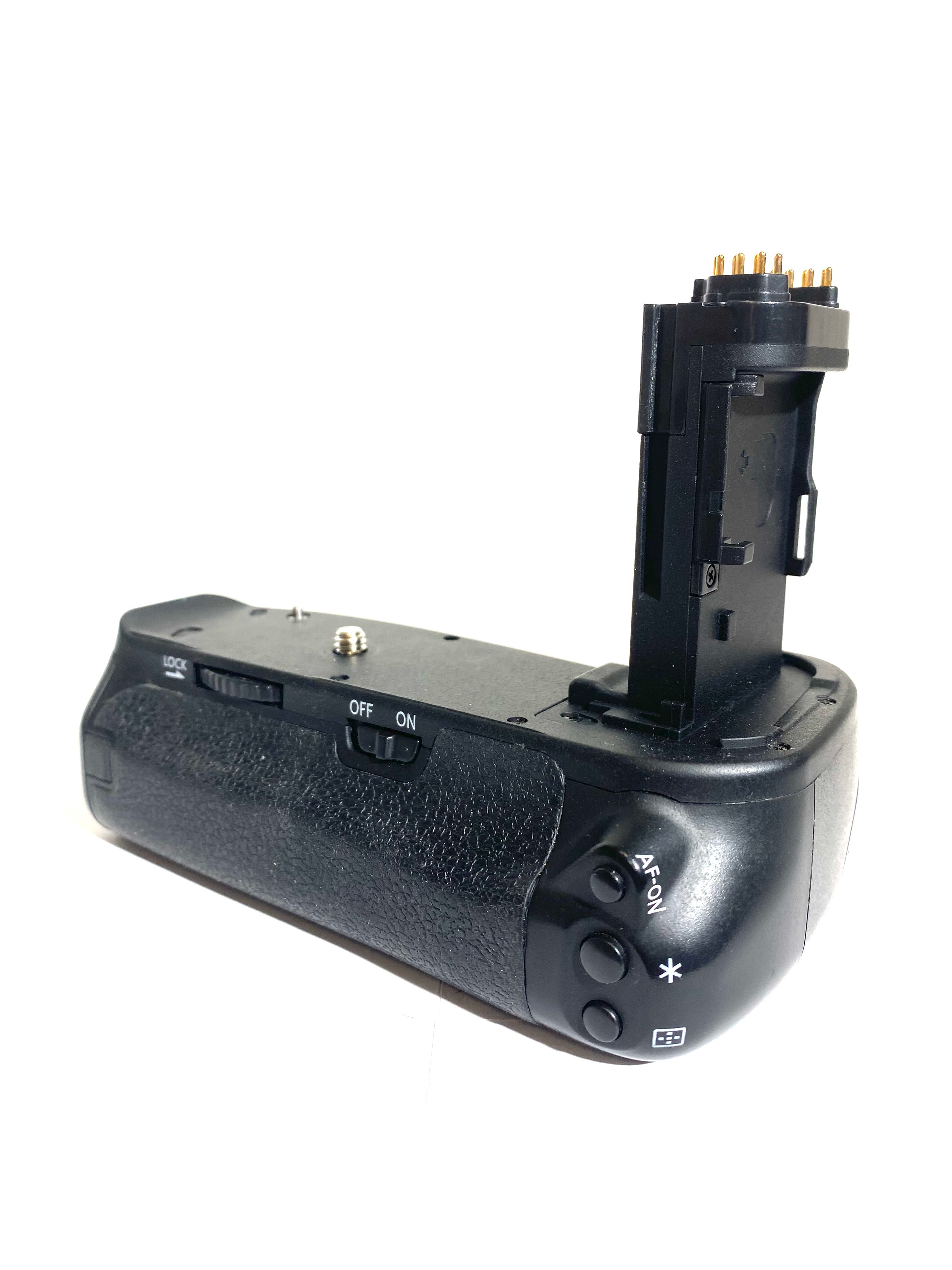 Neewer battery grip  Canon 6d Mark II usato bge21