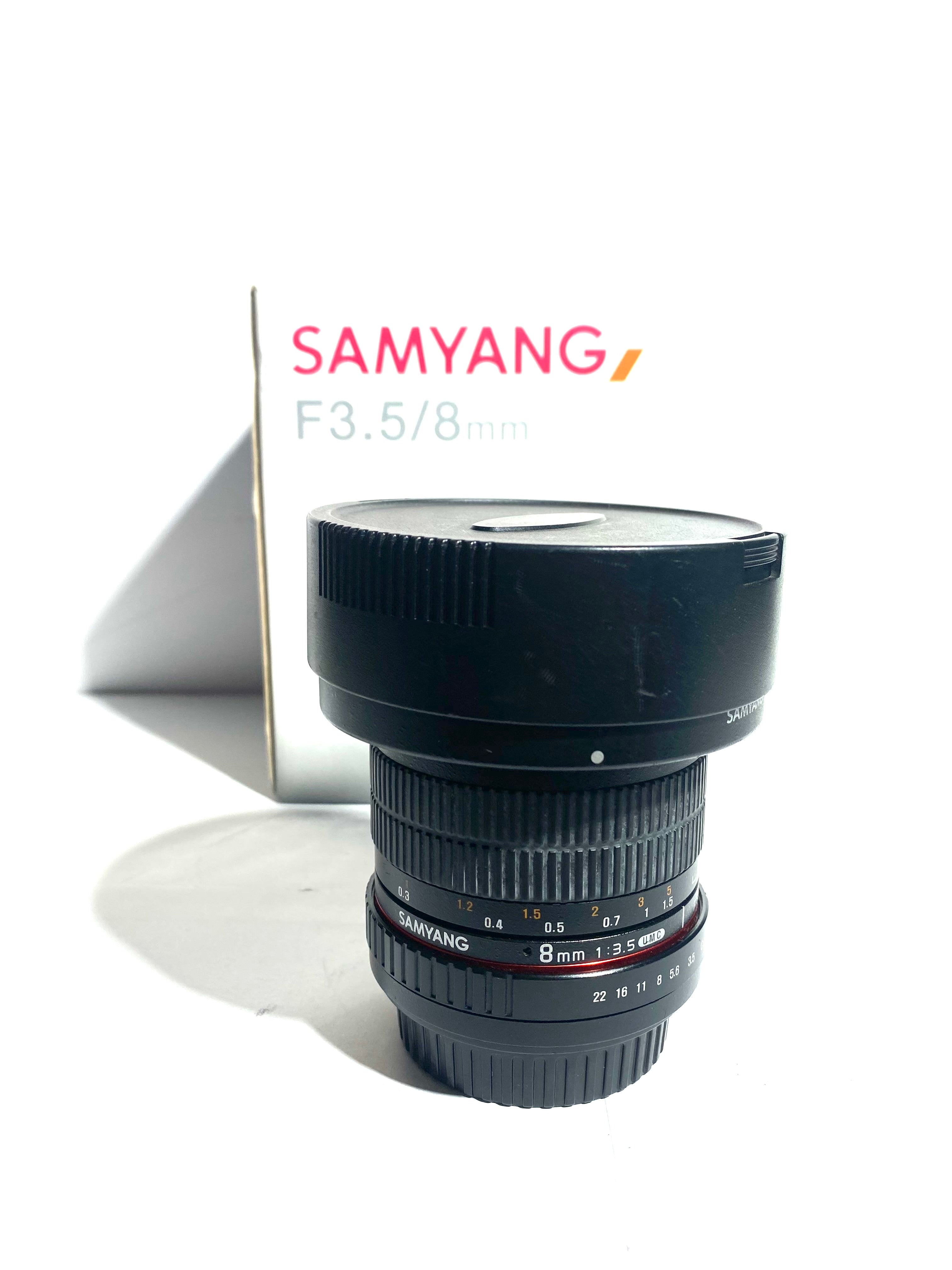 Samyang 8mm 1:3.5 Umc per Canon usato