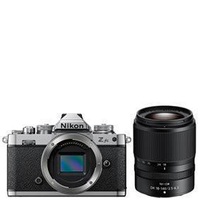 Nikon Z fc Silver + Z DX 18-140mm VR + SD 64GB - Gar. Nital 4 anni- Cine Sud è da 47 anni sul mercato! NMZ079