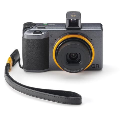 Ricoh GR III Street Edition  - Garanzia Fowa 4 anni - Cine Sud è da 47 anni sul mercato! X10610