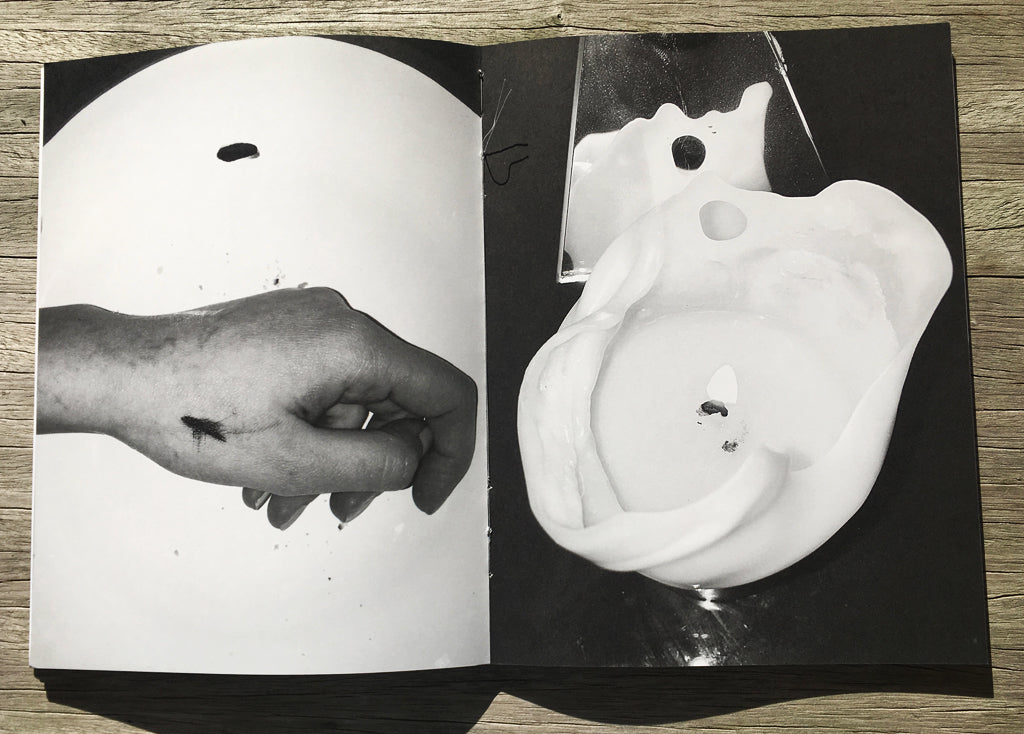 UNTITLED di Zeynep Kayan